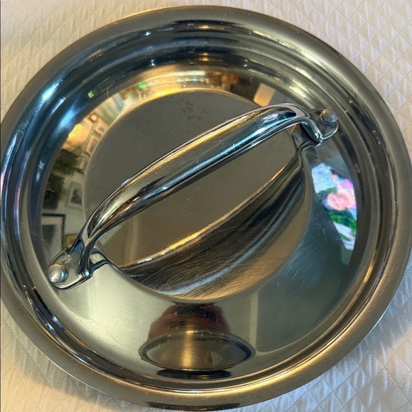 Elegant Stainless Steel High Quality Cookware Pot with Lid 8” wide 4” deep - Picture 4 of 9